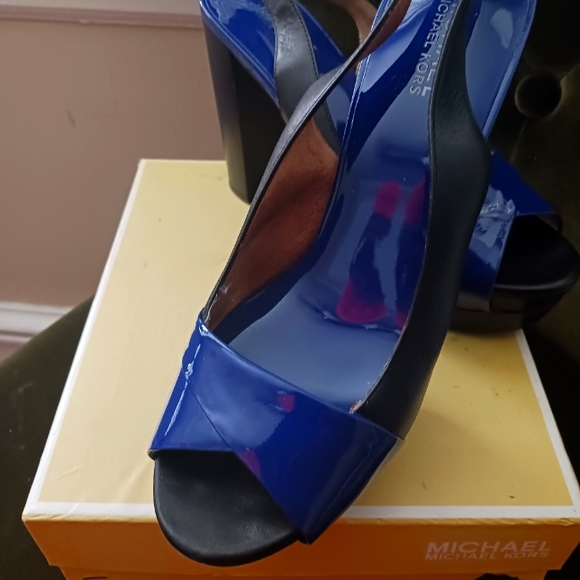 Shoes - Picture 1 of 1